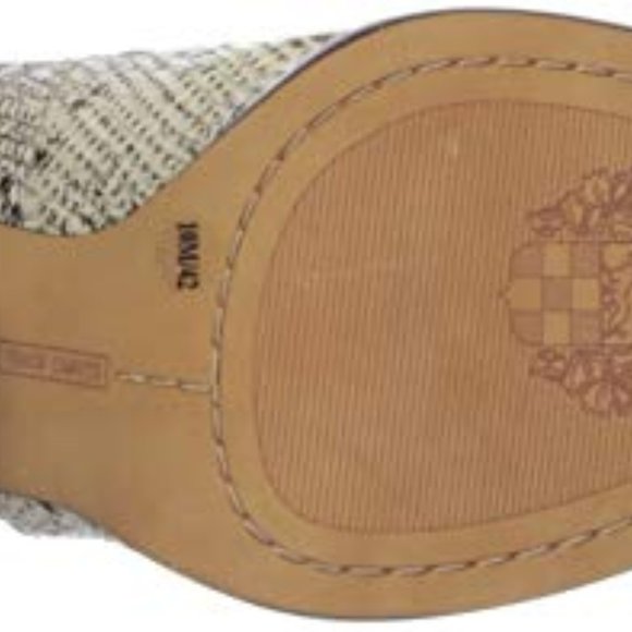 Vince Camuto Leather Western Ankle Women's Boots Booties Levana - Picture 6 of 6